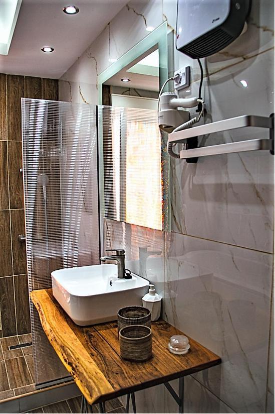Kassandrou Suite Hot Tub-Jakuzzi - 2 Bedrooms - Big Balcony - Center Салоніки Екстер'єр фото