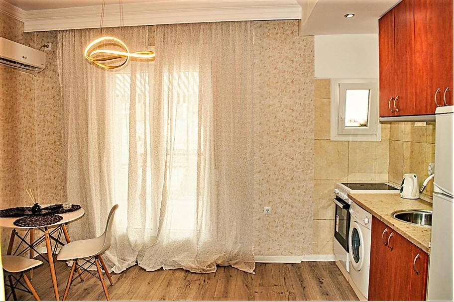 Kassandrou Suite Hot Tub-Jakuzzi - 2 Bedrooms - Big Balcony - Center Салоніки Екстер'єр фото